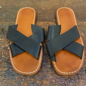 Gap sandals